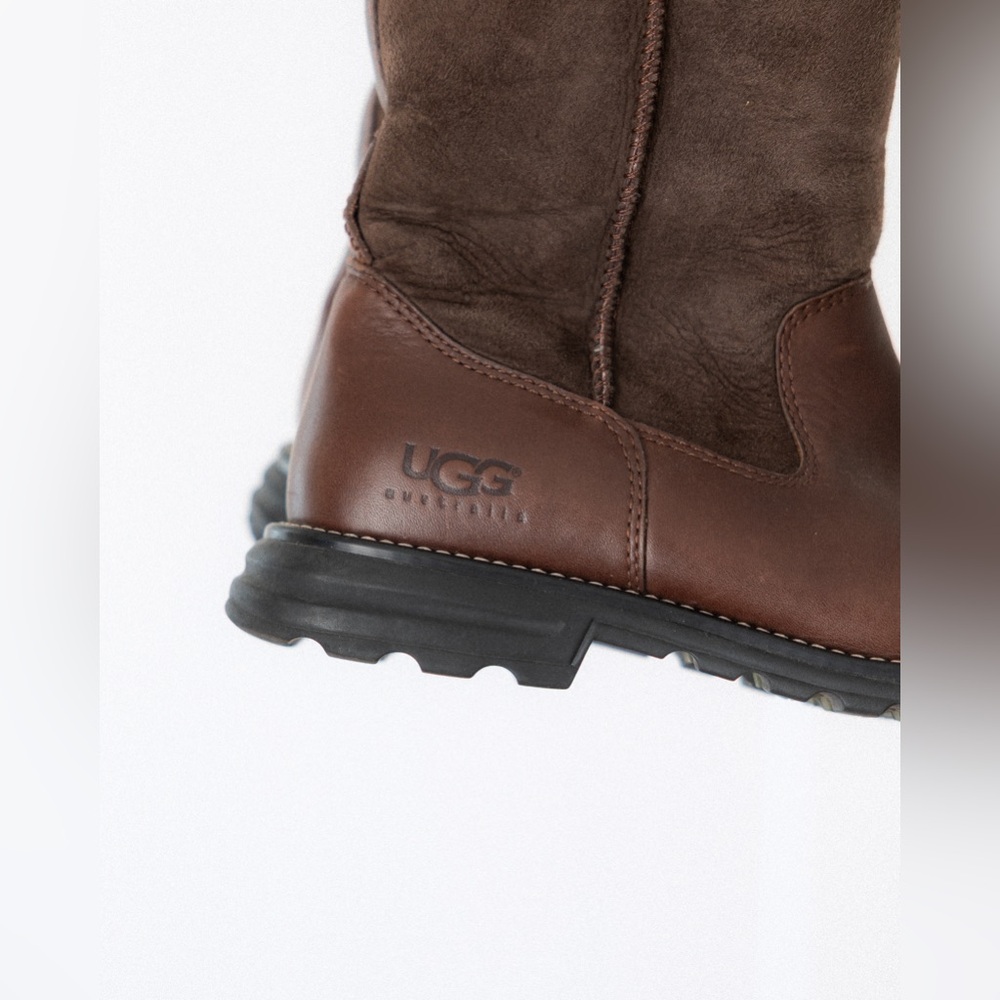 Vintage UGG Australia Women’s Dark Brown Suede and Leather & Sheepskin Boots - Picture 2 of 7